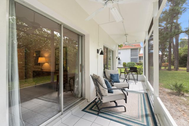 2600 SE Ocean Boulevard R2, Stuart, FL 34996