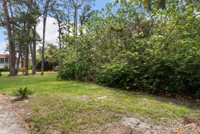 2600 SE Ocean Boulevard R2, Stuart, FL 34996