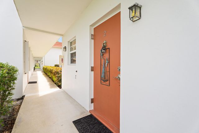 2600 SE Ocean Boulevard R2, Stuart, FL 34996