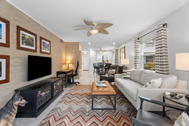 2600 SE Ocean Boulevard R2, Stuart, FL 34996