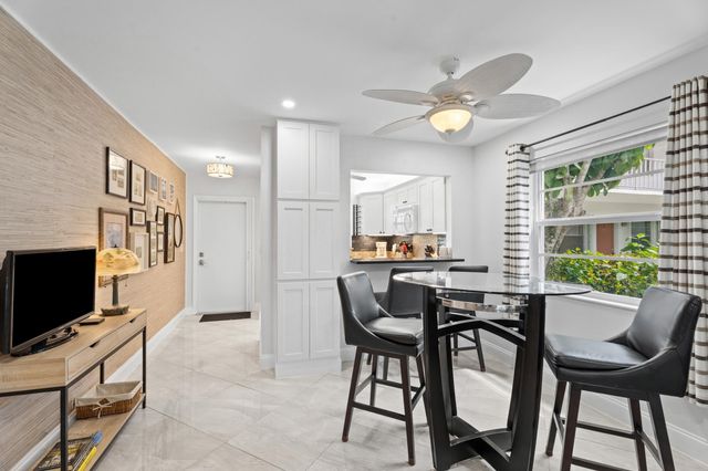 2600 SE Ocean Boulevard R2, Stuart, FL 34996