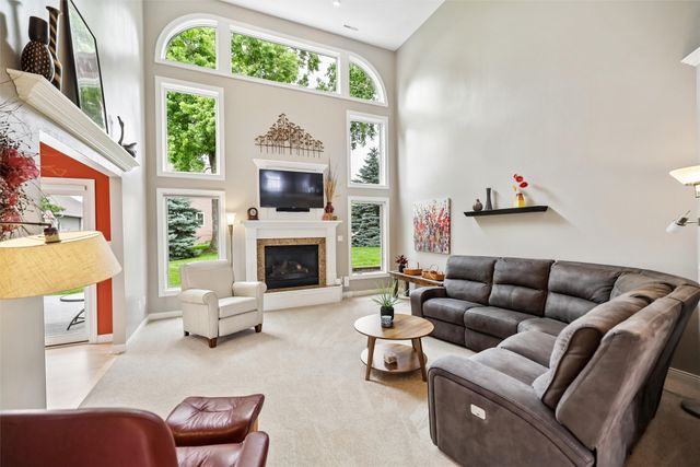 4625 Plumwood Drive, West Des Moines, IA 50265