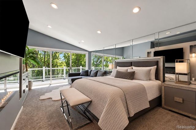 4282 Stoneleigh Road, Bloomfield Hills, MI 48302