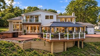 4282 Stoneleigh Road, Bloomfield Hills, MI 48302