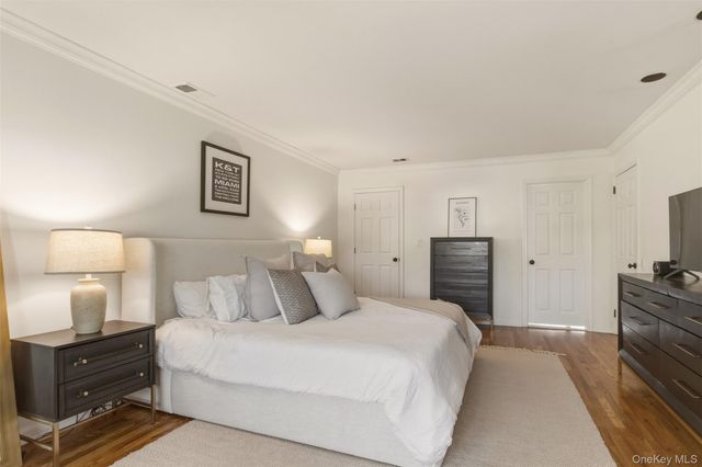25 Makanna Drive, Huntington, NY 11743