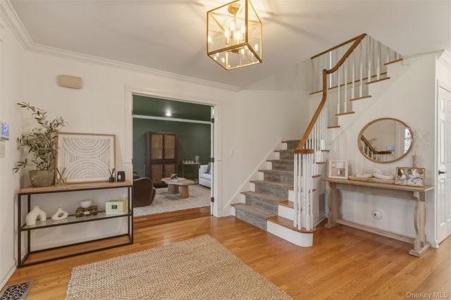 25 Makanna Drive, Huntington, NY 11743