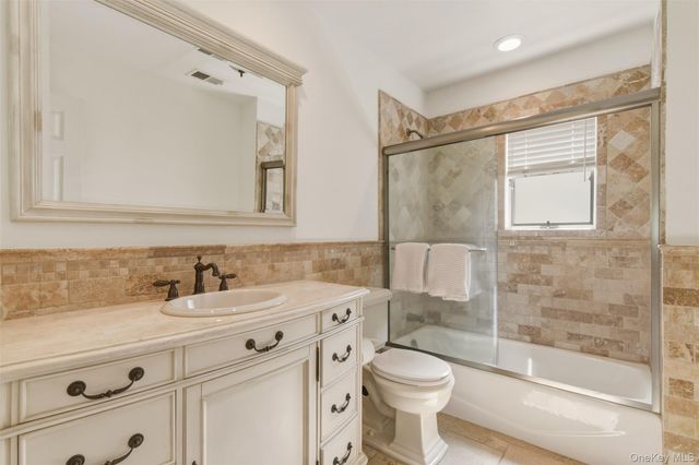 25 Makanna Drive, Huntington, NY 11743