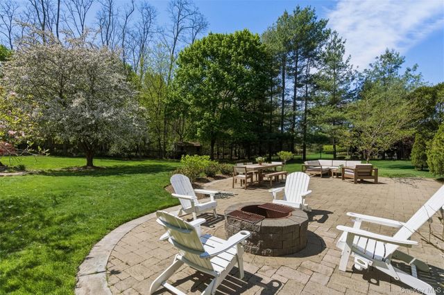 25 Makanna Drive, Huntington, NY 11743