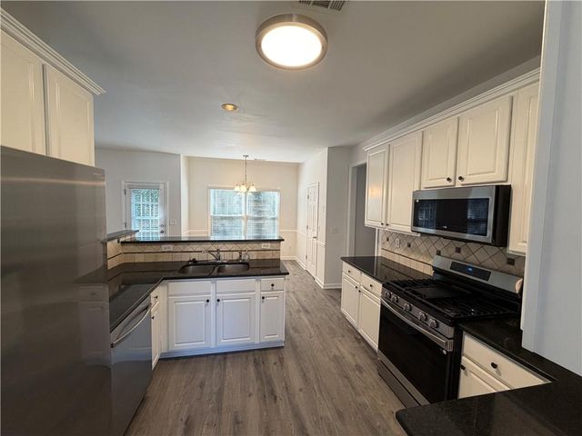 505 Summer Breeze Court, Alpharetta, GA 30005