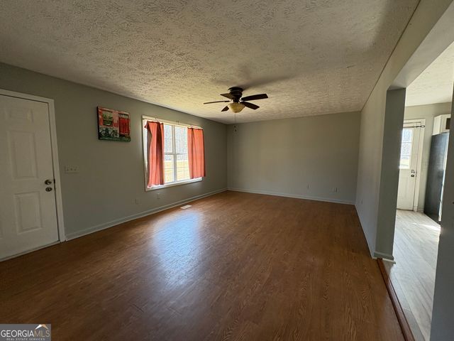 571 Ishman Ballard Road, Newnan, GA 30263