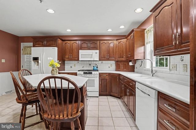 116 NECTAR TER, Lancaster, PA 17602