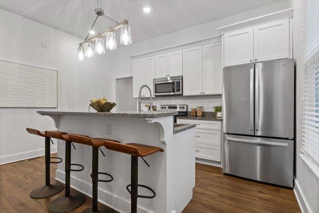 2012 E 12th Street, Chattanooga, TN 37404