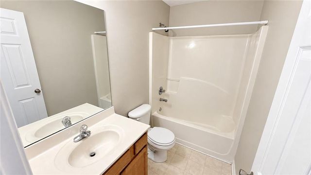 2747 Heathrow Drive, Lawrenceville, GA 30043