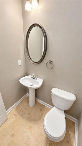 2747 Heathrow Drive, Lawrenceville, GA 30043