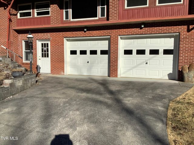 5610 Powell River Road, Norton, VA 24273