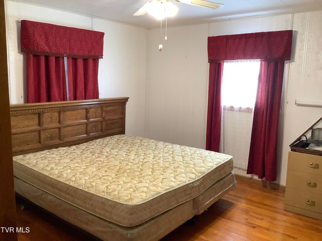 5610 Powell River Road, Norton, VA 24273