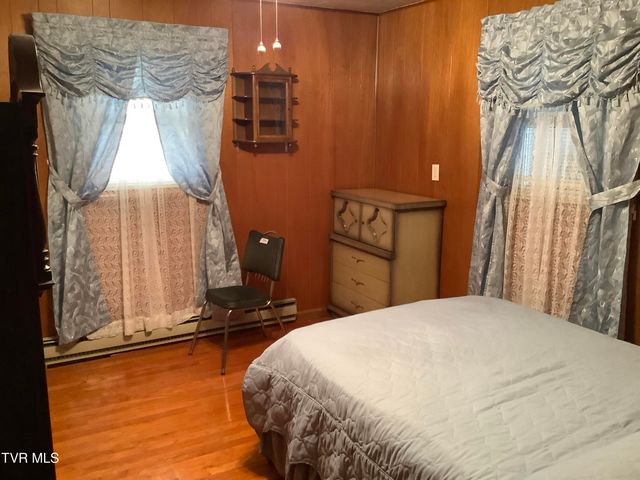 5610 Powell River Road, Norton, VA 24273