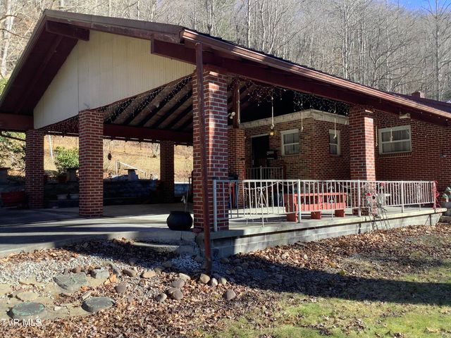 5610 Powell River Road, Norton, VA 24273