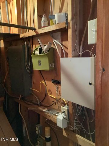 5610 Powell River Road, Norton, VA 24273