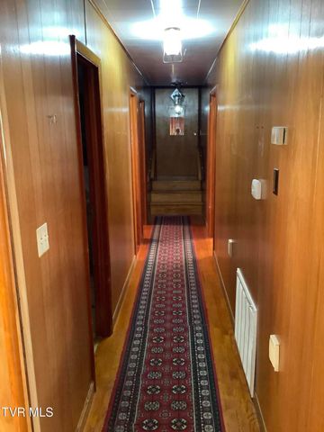 5610 Powell River Road, Norton, VA 24273