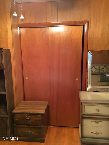 5610 Powell River Road, Norton, VA 24273