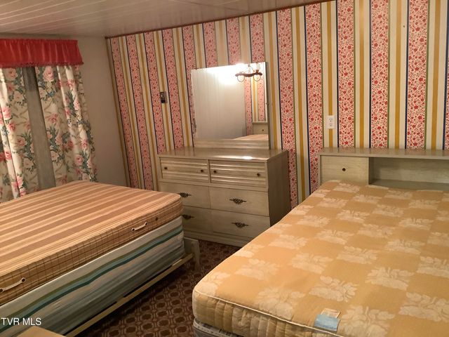 5610 Powell River Road, Norton, VA 24273