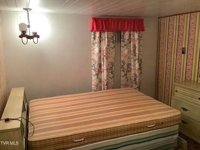 5610 Powell River Road, Norton, VA 24273