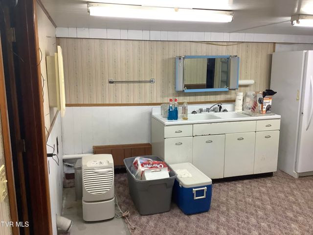 5610 Powell River Road, Norton, VA 24273