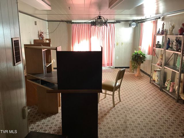 5610 Powell River Road, Norton, VA 24273