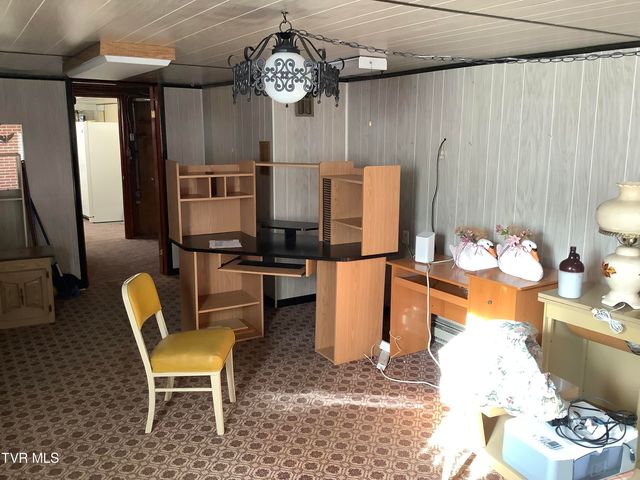 5610 Powell River Road, Norton, VA 24273