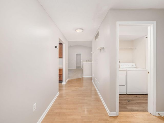 705 Hidden Springs Drive, Lewis Center, OH 43035
