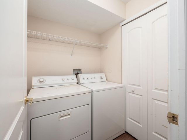 705 Hidden Springs Drive, Lewis Center, OH 43035