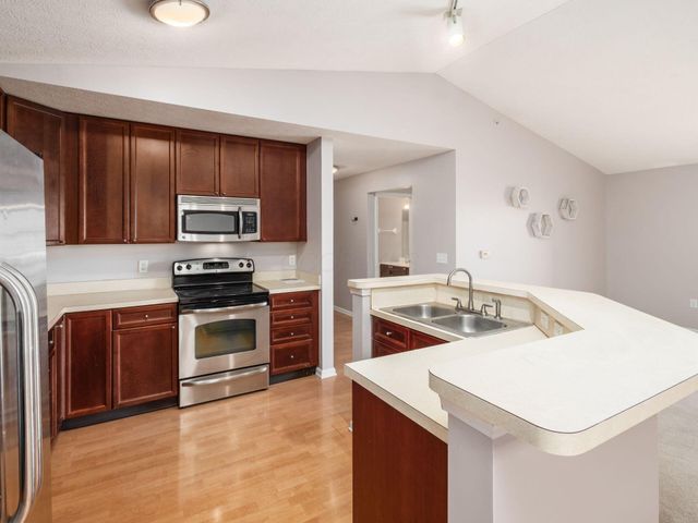705 Hidden Springs Drive, Lewis Center, OH 43035