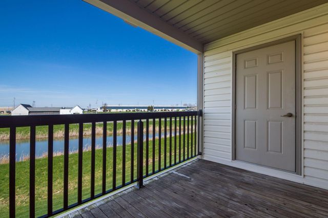 705 Hidden Springs Drive, Lewis Center, OH 43035
