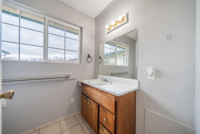 3586 E Keswick Dam Road, Redding, CA 96003