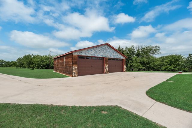342 Longbranch Drive, Decatur, TX 76078