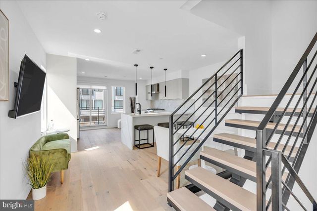 2620 E HAGERT ST, Philadelphia, PA 19125