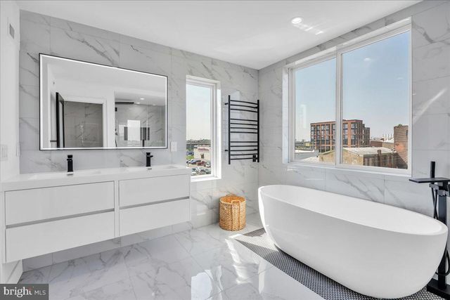 2620 E HAGERT ST, Philadelphia, PA 19125