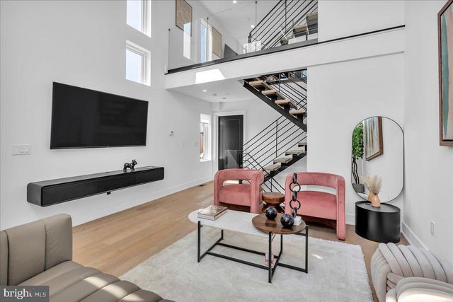 2620 E HAGERT ST, Philadelphia, PA 19125