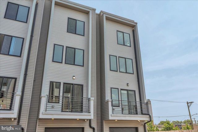 2620 E HAGERT ST, Philadelphia, PA 19125