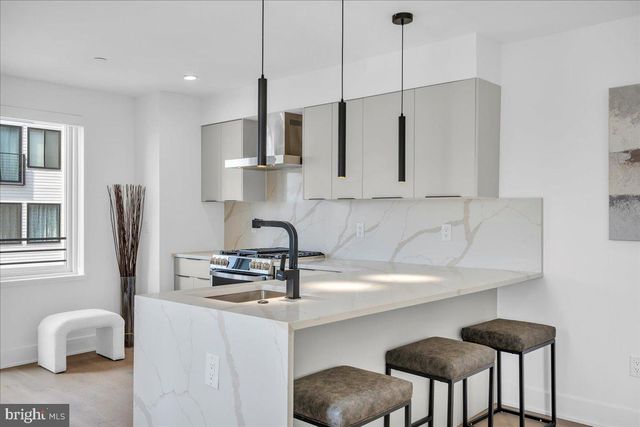 2620 E HAGERT ST, Philadelphia, PA 19125