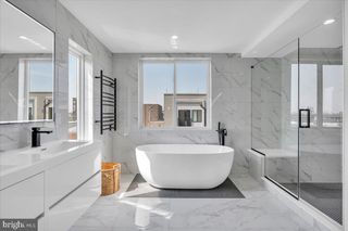 2620 E HAGERT ST, Philadelphia, PA 19125