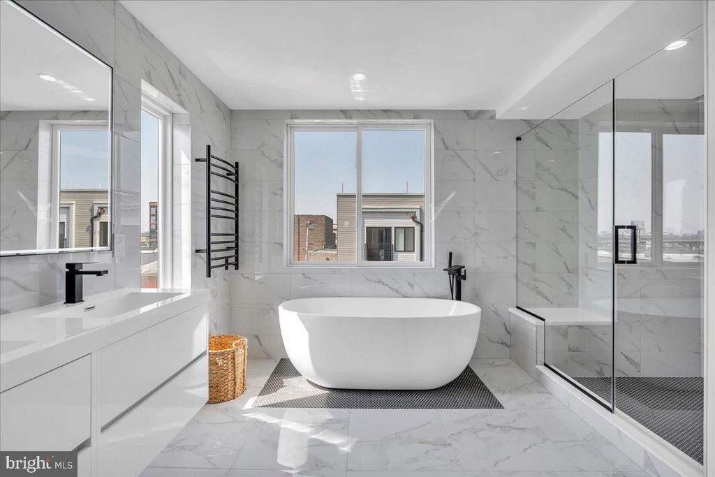 2620 E HAGERT ST, Philadelphia, PA 19125