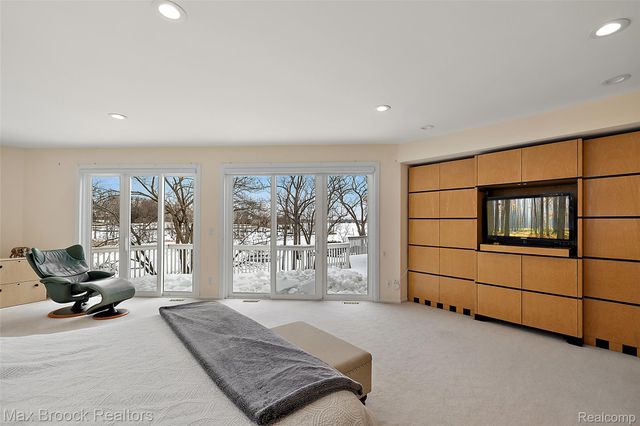 2797 Orchard Place, Orchard Lake Village, MI 48324