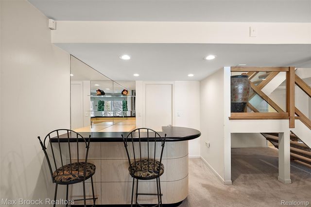 2797 Orchard Place, Orchard Lake Village, MI 48324