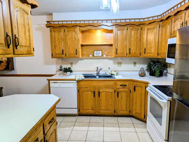 150 Sunken Forest Dr. 2-118, Forsyth, MO 65653