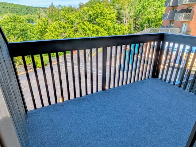 150 Sunken Forest Dr. 2-118, Forsyth, MO 65653
