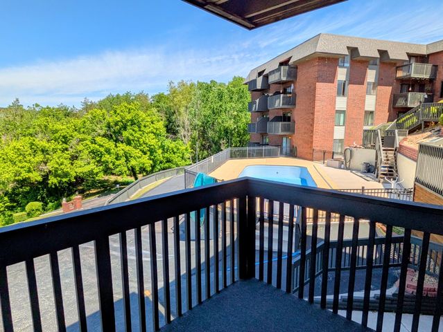 150 Sunken Forest Dr. 2-118, Forsyth, MO 65653