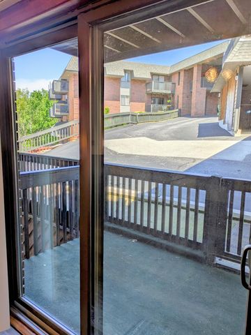 150 Sunken Forest Dr. 2-118, Forsyth, MO 65653