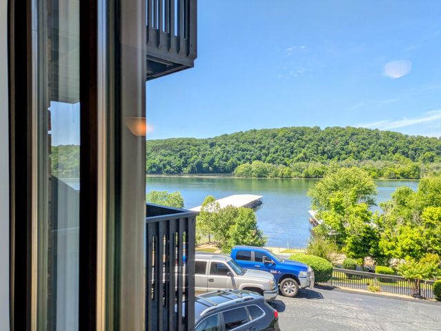 150 Sunken Forest Dr. 2-118, Forsyth, MO 65653